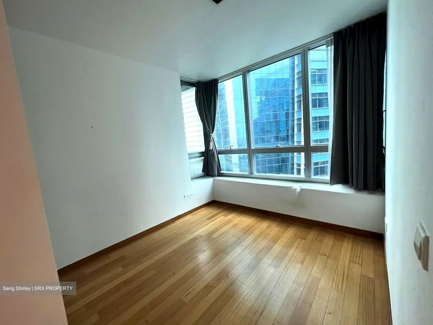 Marina Bay Residences (D1), Condominium #565802011